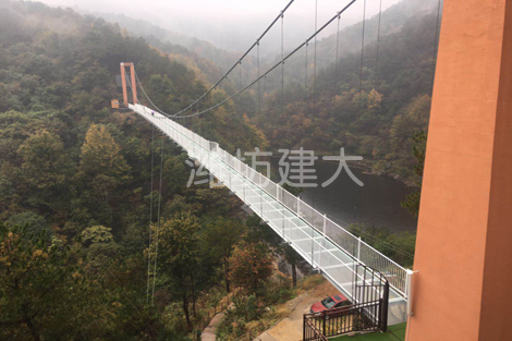 玻璃吊桥